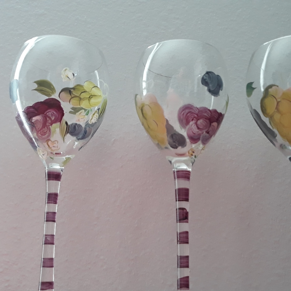❤❤🏡 NEW 3 SET GLASS OF WINE HAND PAINTED.  C 30 - Picture 10 of 14